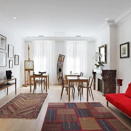 Le Clou De Louis Guest house