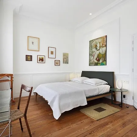 Le Clou De Louis Μπορντό